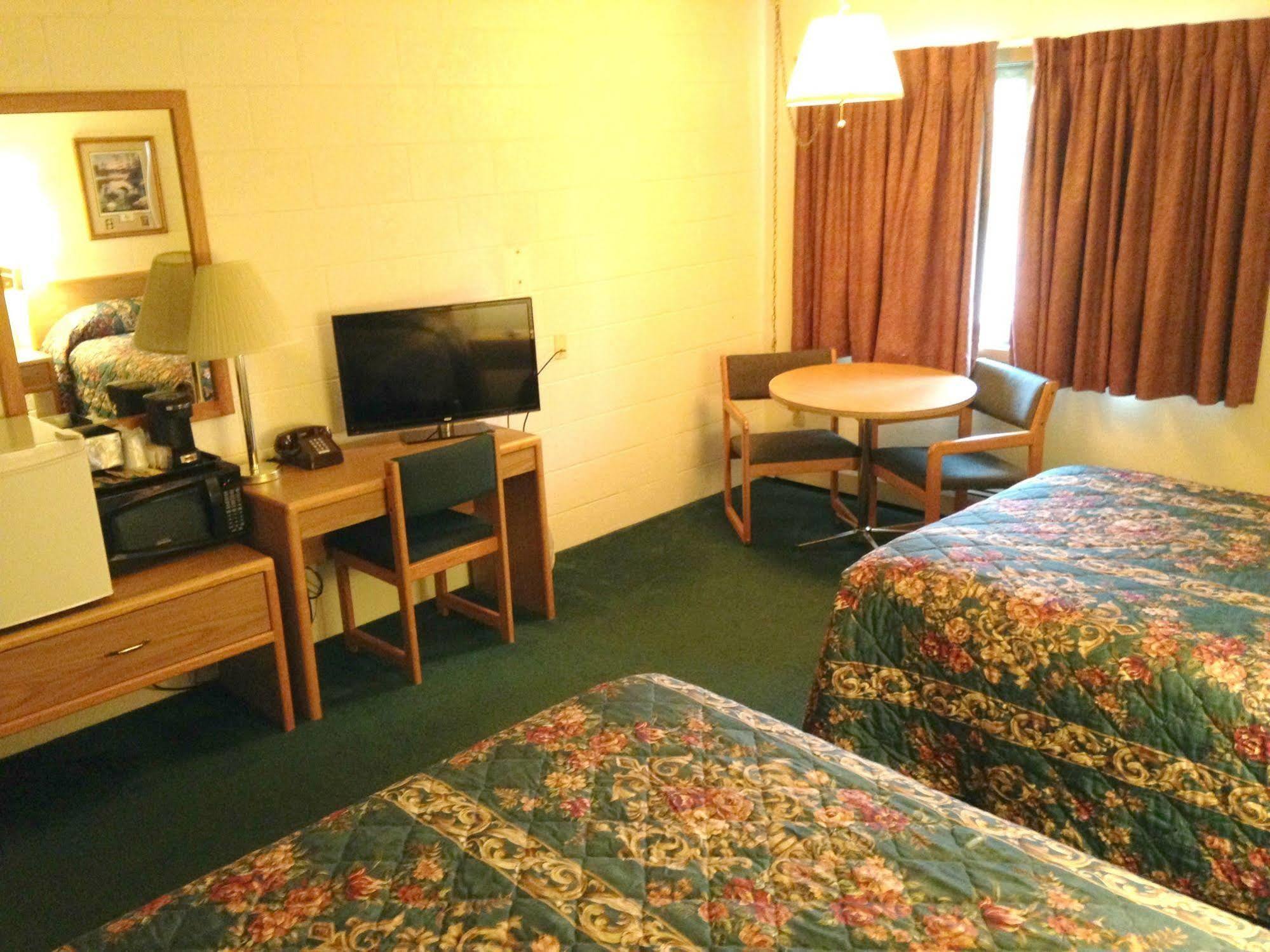 River Bend'S Walleye Inn Baudette Exterior foto